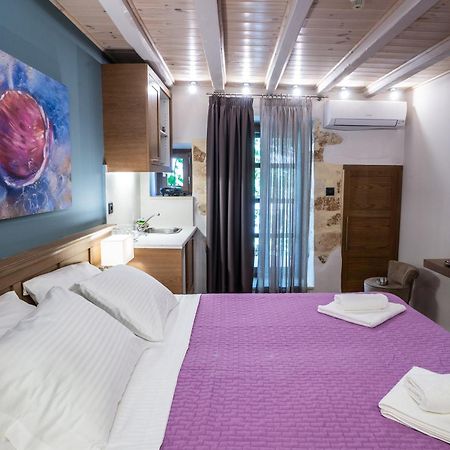 11City Rooms Chania  Bagian luar foto