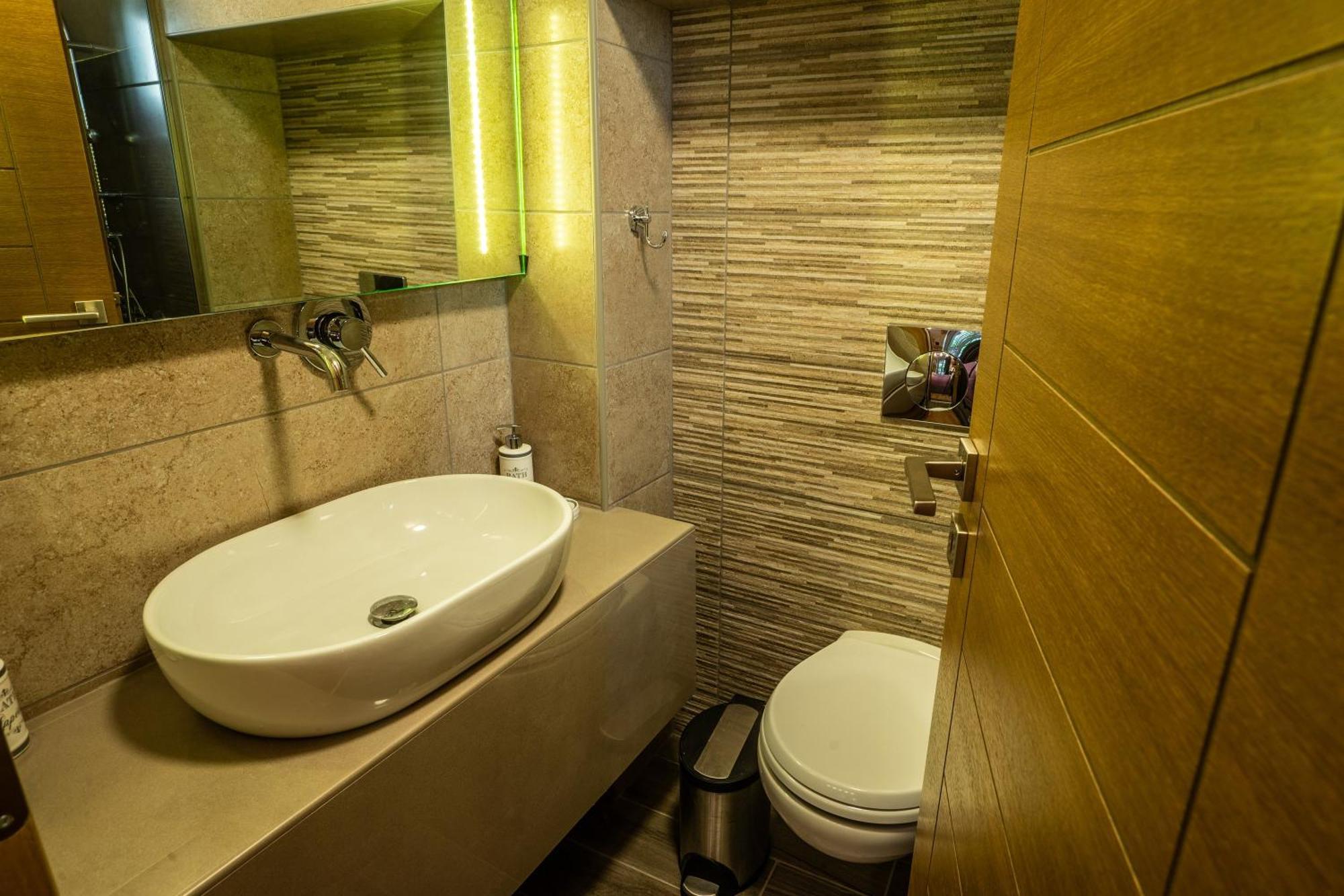 11City Rooms Chania  Bagian luar foto