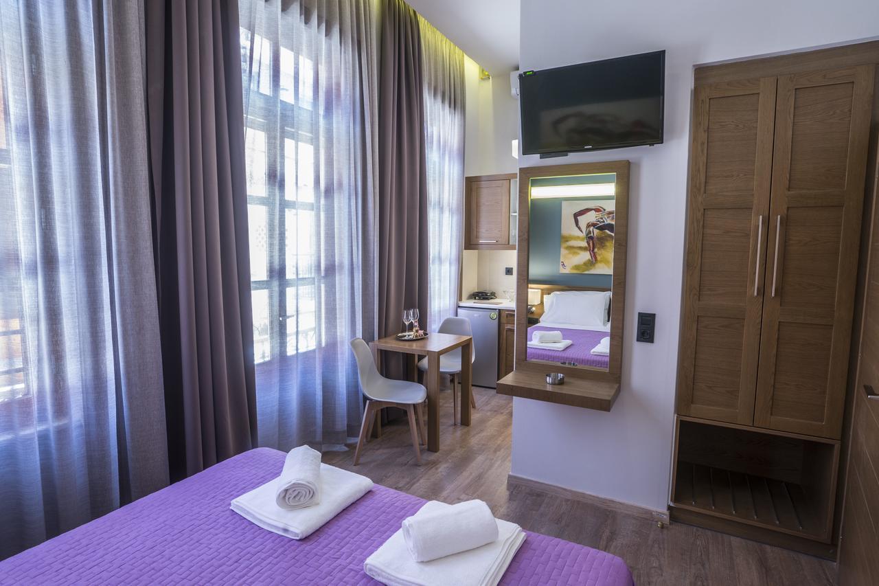 11City Rooms Chania  Bagian luar foto