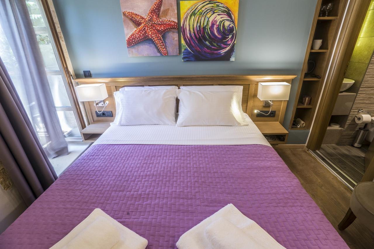 11City Rooms Chania  Bagian luar foto