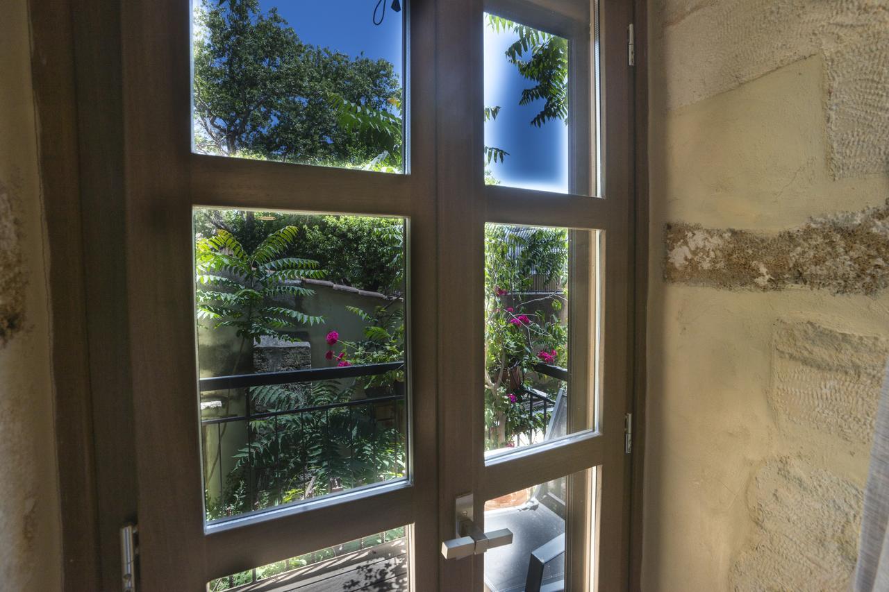 11City Rooms Chania  Bagian luar foto