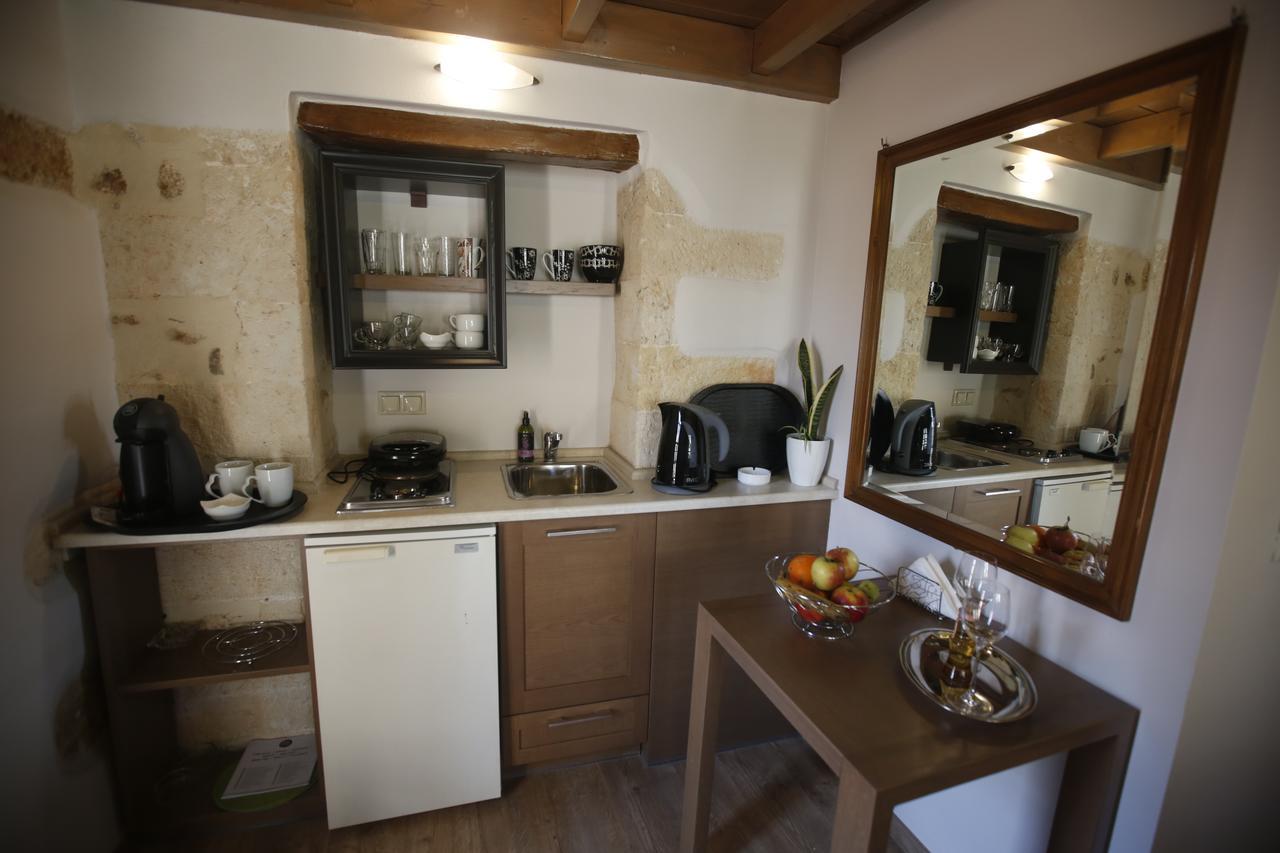 11City Rooms Chania  Bagian luar foto